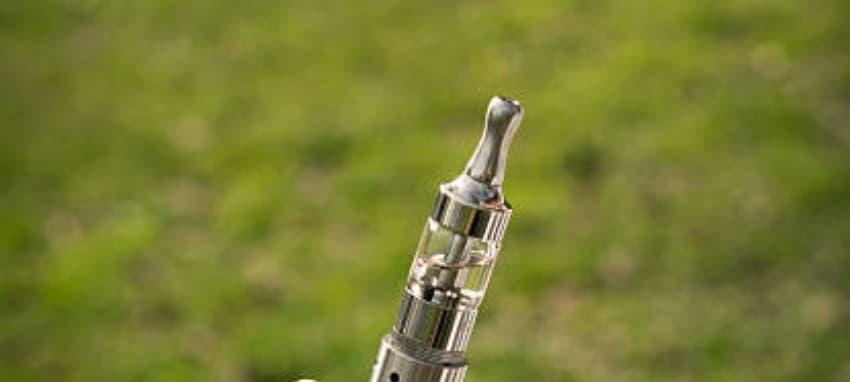 Vodič 2025 za najbolje tekućine za e cigarete, recenzije okusa sastava i praktični savjeti za odabir