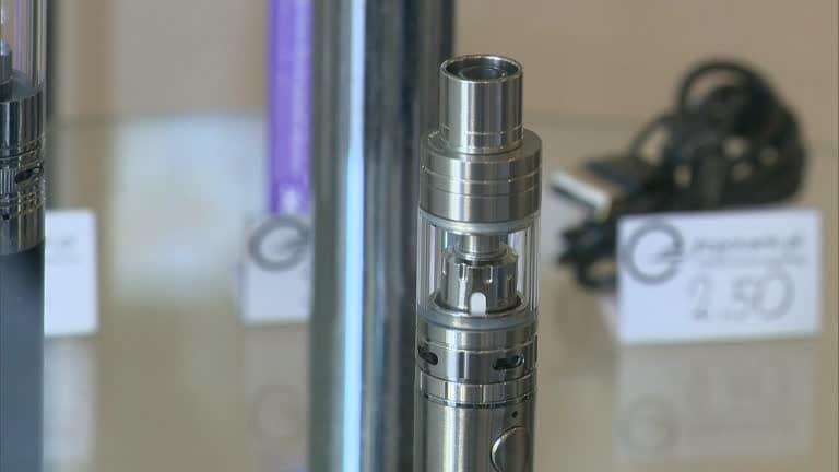 Najbolji vapor vapes 2025, vodič za kupnju, recenzije i sigurnosni savjeti