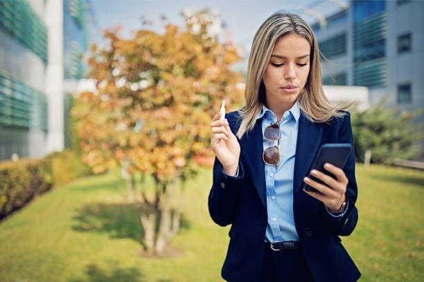 Potpuni vodič za essential oil vape s pregledom prednosti sigurnosti i praktičnih savjeta