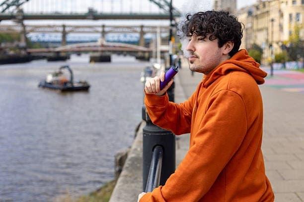 Kako odabrati najbolji elektronski punjač za cigarete i produžiti vijek baterije